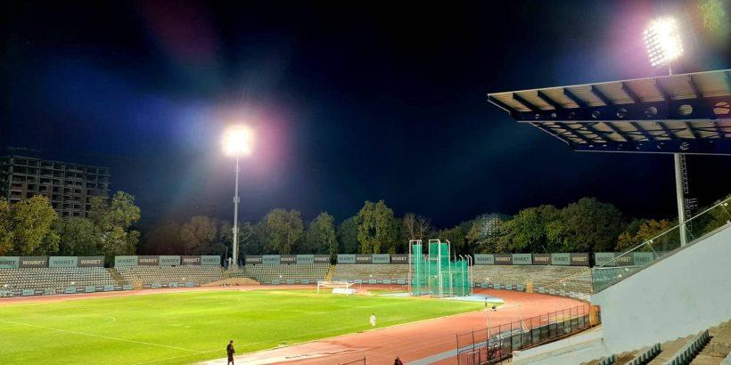 Осветлението на Градския стадион в Русе е възстановено