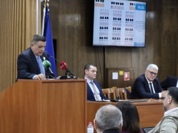 Зам. - кметът на Община Русе Димитър Недев: Не сме се отказали да има граждански търговски полети за гражданите на Русе и съседните общини
