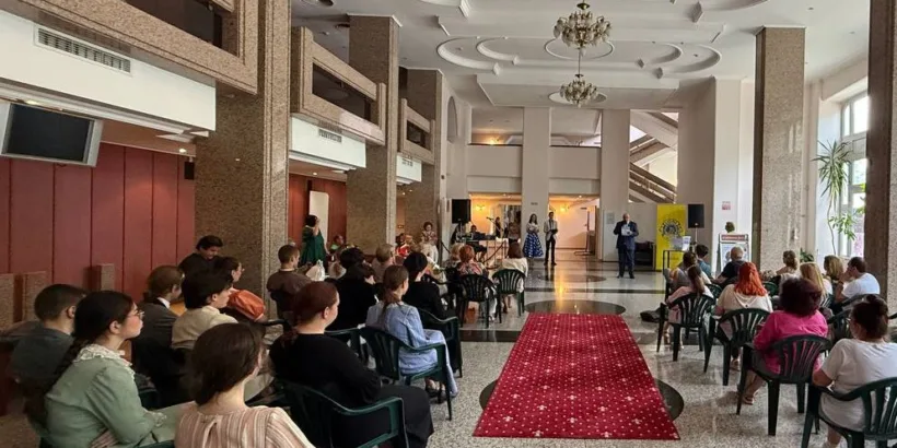 В продължение на 29 години фестивалът „Климент Михайлов" представя талантливи млади театрали от България