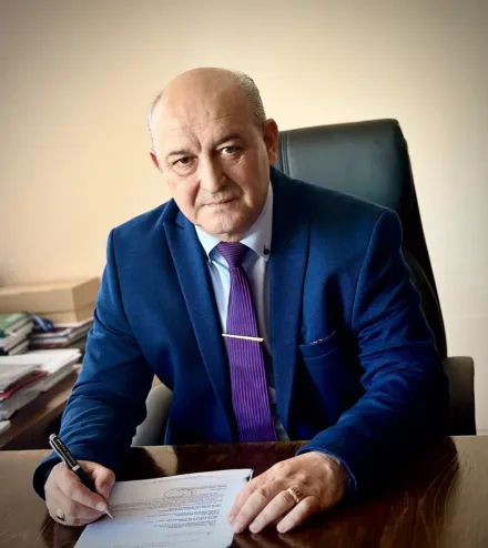 Чехларов