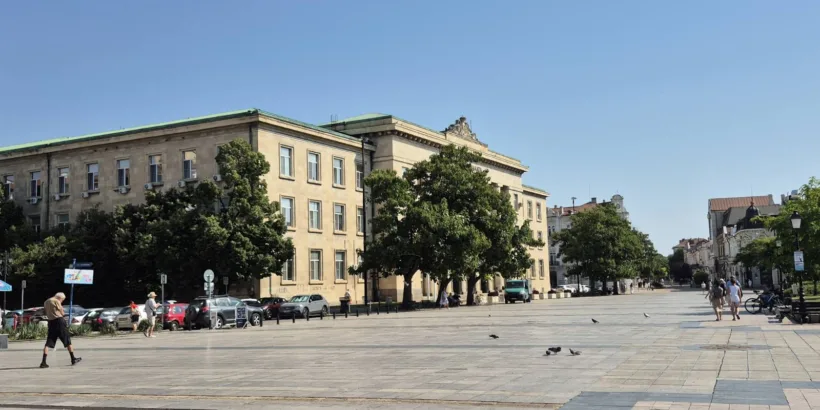 съдебна палата август 2026