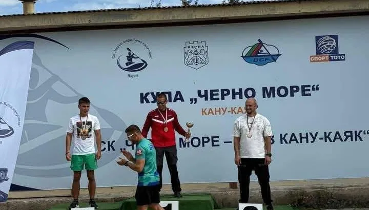 Състезателите на СККК „Локомотив“ (Русе) триумфираха с куп медали на турнира „Купа Черно море“ във Варна