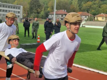 Ученици от ПГ по механотехника „Юрий Гагарин“ – Русе премериха сили във военен многобой в Трявна