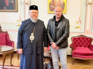 Певецът Стефан Митров гостува на Русенския митрополит Наум