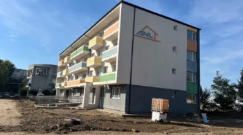 Продължава изграждането на инженерна инфраструктура и благоустрояването около новия блок за млади медицински специалисти в Гюргево