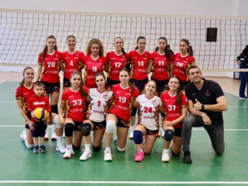 Отборът девойки до 20 - годишна възраст на ВК "Любо Ганев - Автосвят" - Русе се поздрави с убедителна победа 3:0 над русенския си съперник “Дунав”